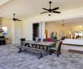 Schiebetüren geben den Weg zwischen Terrasse und Wohnzimmer komplett frei - Traum-Urlaub-Florida