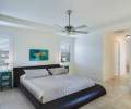 Alle vier Schlafzimmer haben ein übergroßes Doppelbett - Traum-Urlaub-Florida