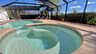 Pool und Spa laden zum Relaxen ein  - Traum-Urlaub-Florida