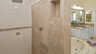 Dusche und Blick ins Bad - Traum-Urlaub-Florida