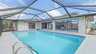 Dieser großzügige Pool ist nicht nur ein Ort zum Schwimmen - Traum-Urlaub-Florida