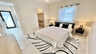 Schlafzimmer mit Queensize-Bett, eigenem Walk-In Closet - Traum-Urlaub-Florida