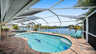 Der Pool mit Whirlpool hat ein außergewöhnliches Design.  - Traum-Urlaub-Florida