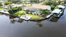 Eingewachsener Garten, privater Poolbereich und direkter Wasserzugang machen diese Villa zur perfekten Rückzugsoase. - Traum-Urlaub-Florida