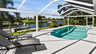 Sonnenliegen am Pool - ideal für entspannte Nachmittage, ein gutes Buch und die warme Florida-Sonne. - Traum-Urlaub-Florida