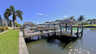 Privater Bootsanleger, Sonnendeck und Tiki-Hut direkt am Kanal, ideal für entspannte Stunden am Wasser. - Traum-Urlaub-Florida