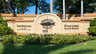 Eingangsschild von Tarpon Point Marina mit Hinweisen auf Westin Resort und Pinchers Crab Shack - Traum-Urlaub-Florida