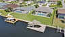 Bootsdock und Lift am Kanal. Mieten Sie ein Boot und erkunden Sie die Umgebung von Cape Coral - Traum-Urlaub-Florida