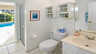 Bad mit Dusche und Zugang zum Pool - Traum-Urlaub-Florida